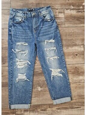Blue Ice Cropped Destroyed Denim Size 9